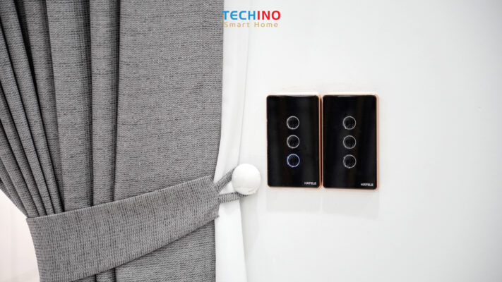 Công tắc 3 nút trong hệ thống giải pháp nhà thông minh Hafele