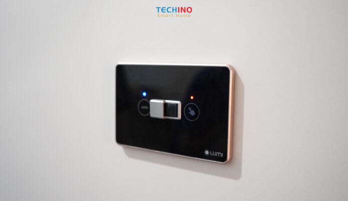 Cận cảnh công tắc cầu thang tích hợp cảm biến Lumi